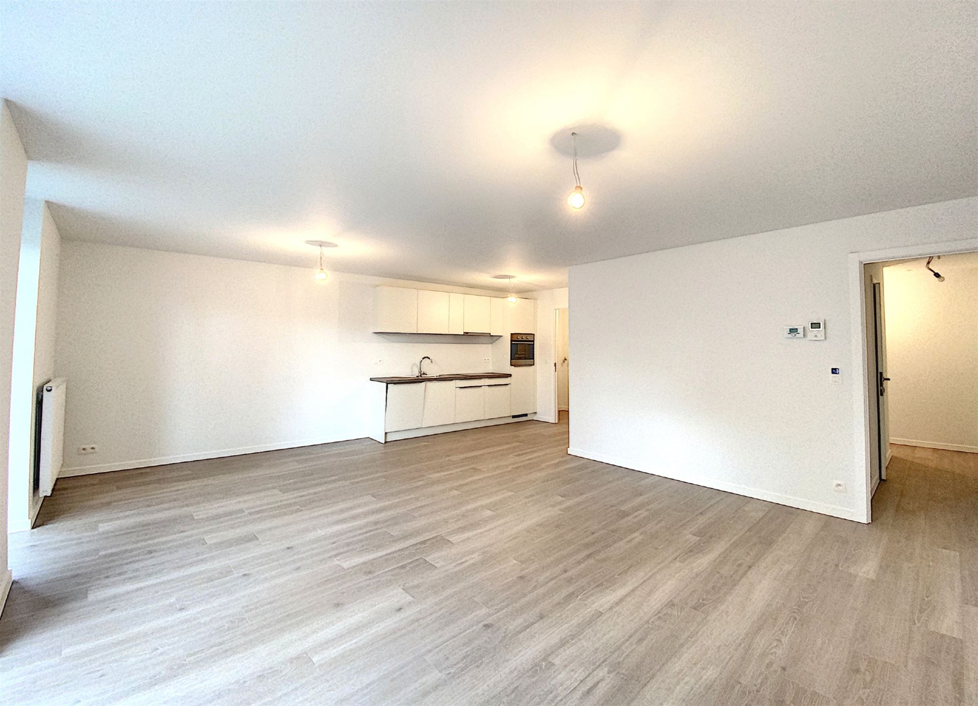 HEDENDAAGS APP MET 2 SLKS, TERRAS &amp; AUTOSTAANPLAATS - foto 4