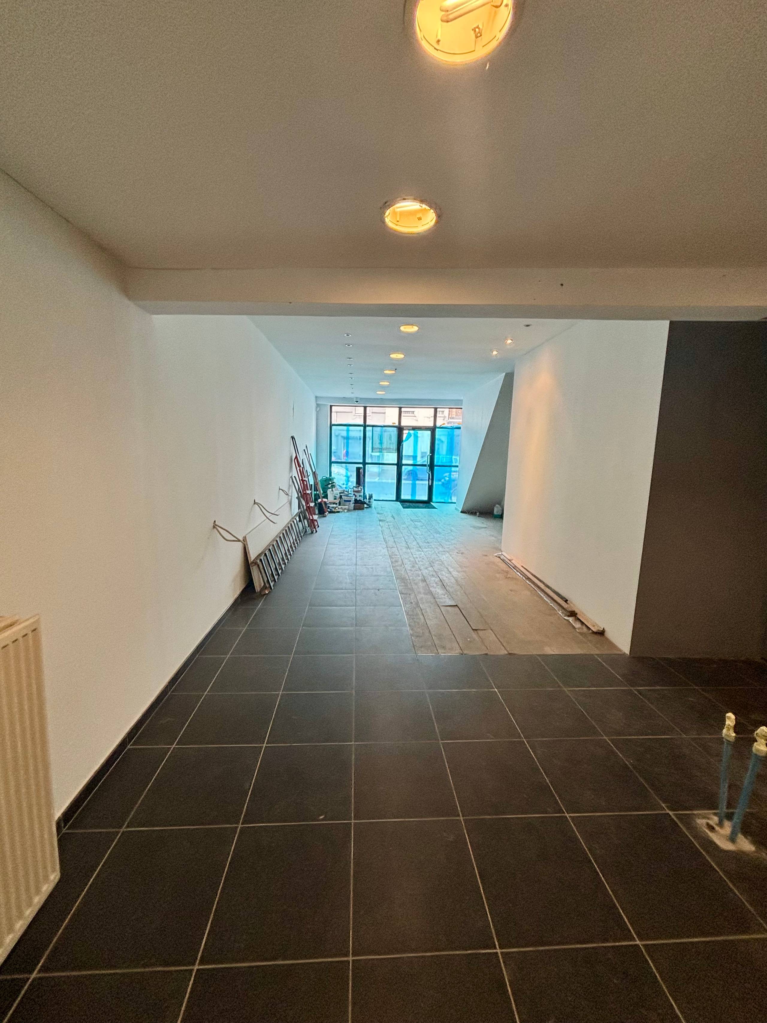 Commercial à vendre à Menin avec 4 chambres - photo 3