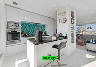 Luxueuze Penthouse met zeezicht en zicht op de Spioenkop – WenduineOntdek dit exclusieve penthouse in het hart van Wenduine namelijk in de...