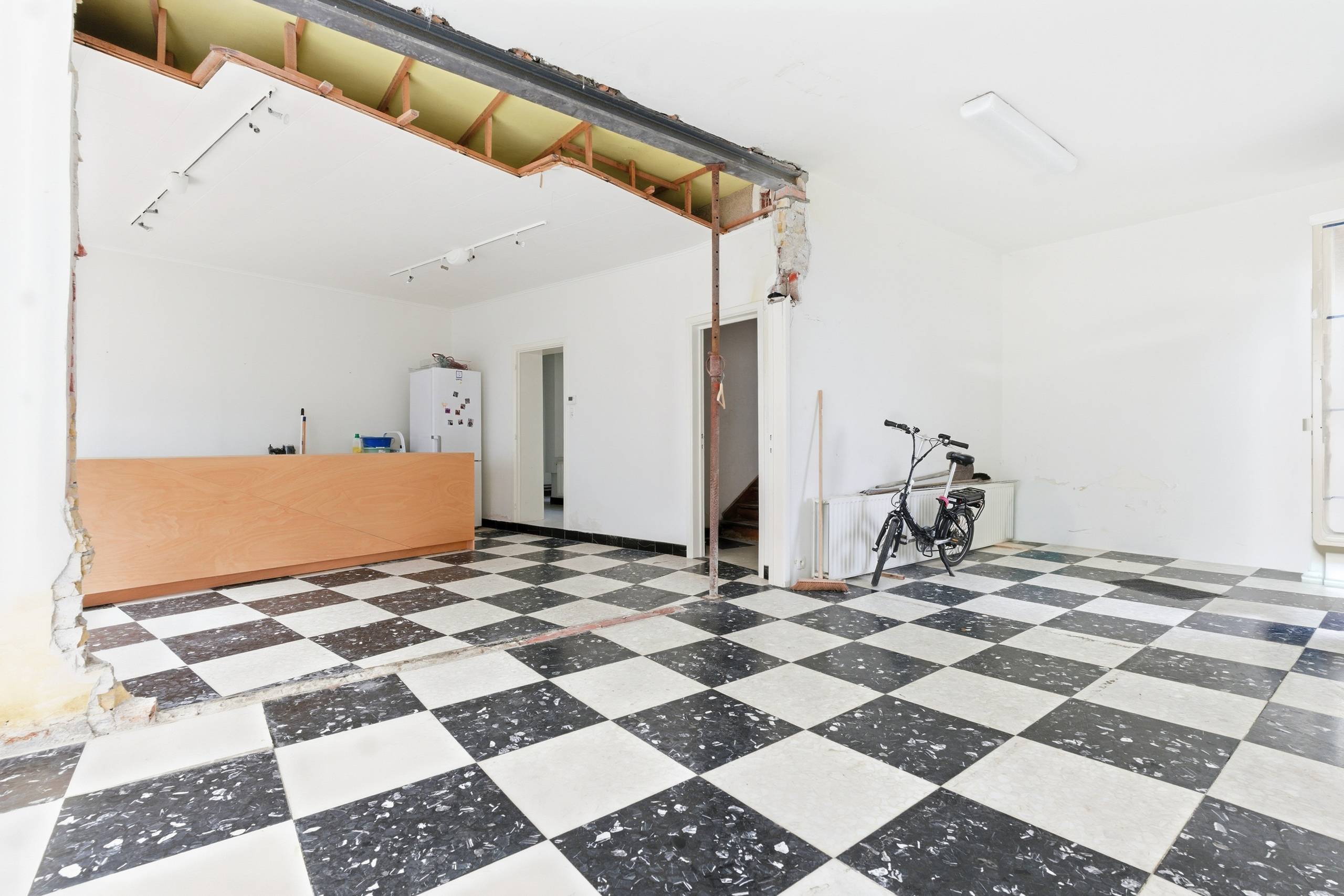 Handelsruimte met woonst in centrum Veurne - foto 4