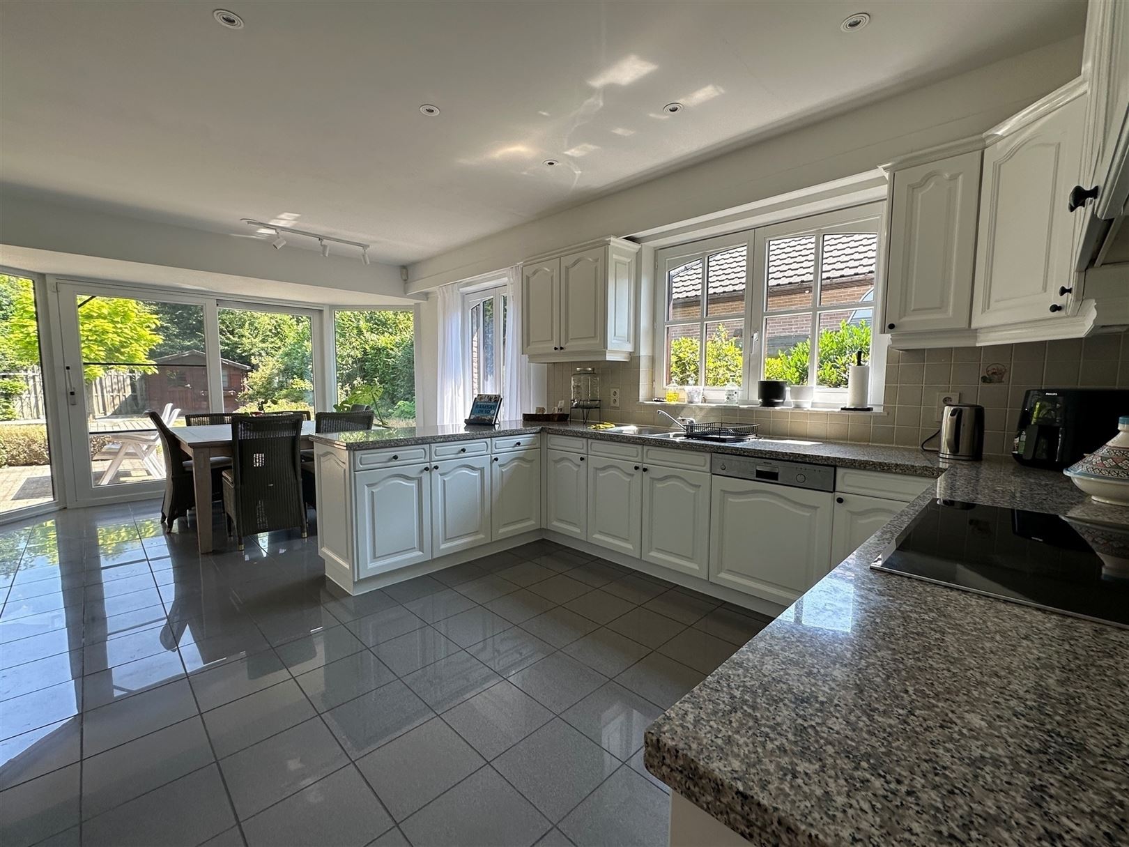 House for rent in Brasschaat with 3 bedrooms - photo 3