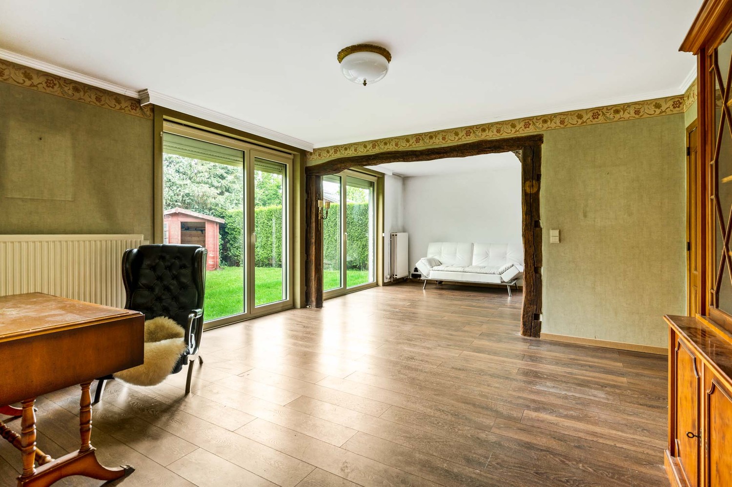 Charmante gezinswoning met 4 slaapkamers, dubbele oprit en zonnige tuin in Wijnegem - foto 5