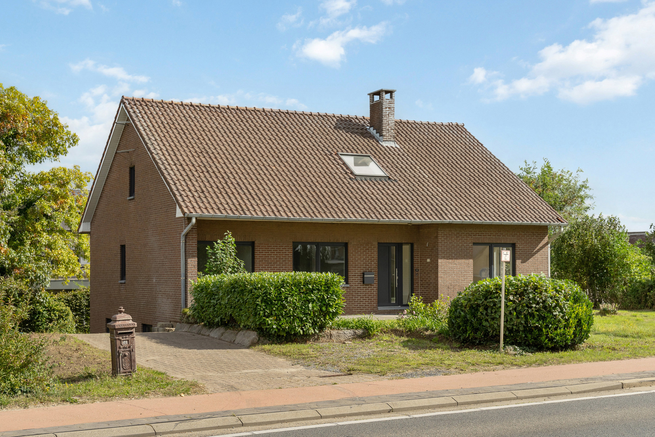 House for sale in Riemst with 4 bedrooms - photo 1