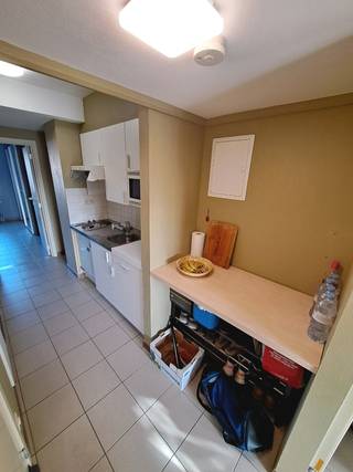 Gezellig 1-slaapkamerappartement met CARPORT op een uitstekende ligging in Sint-Kruis, nabij het centrum van Brugge. + Energielabel C! ** + Zeer...