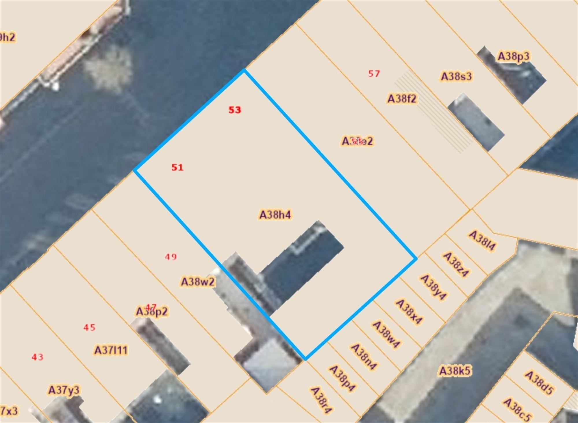 Appartementsgebouw met 10 vergunde entiteiten! - foto 4