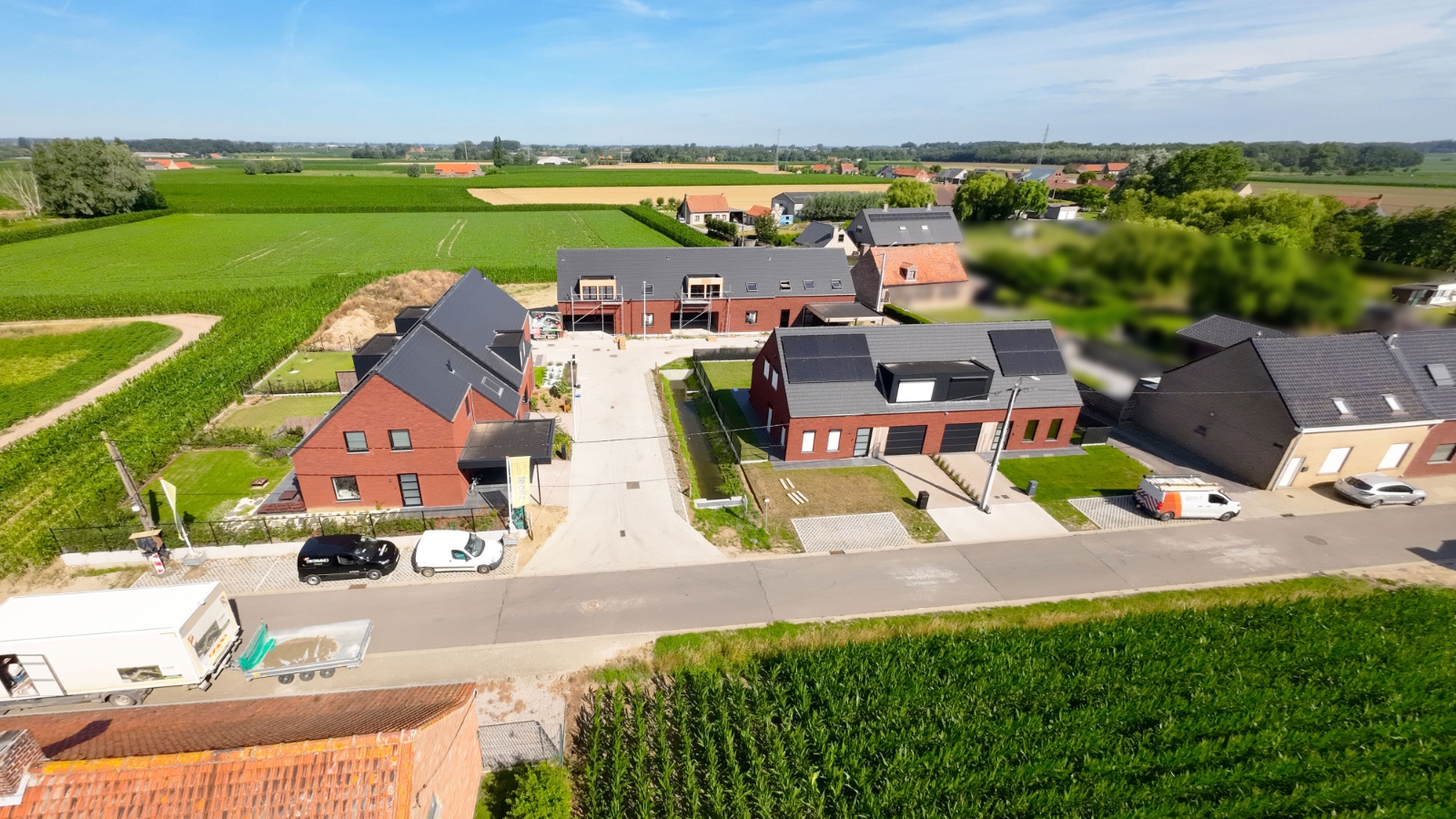 House for sale in Langemark-Poelkapelle with 5 bedrooms - photo 2