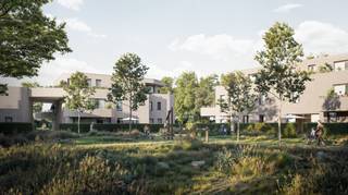 <p><span>Unit 74B is een </span><b><span>uitzonderlijk tuinappartement van 102 m²</span></b><span> met </span><b><span>2 slaapkamers</span></b><span>, waar veel licht en een ruim gevoel centraal staan. Je beschikt over </span><b><span>twee terrassen</span></b><span> in een </span><b><span>charmante privatieve tuin van 125 m² met toegang tot de parktuin</span></b><span>, wat zorgt voor een aangename verbinding tussen binnen en buiten. De woning behaalt bovendien een </span><b><span>S-peil van 23</span></b><span> en een </span><b><span>E-peil van -5</span></b><span>, goed voor een </span><b><span>EPC-label A+</span></b><span>, wat staat voor een bijzonder energiezuinige en toekomstgerichte woonst.</span><span> </span></p>
<p><span>In Hof Marly staan comfort, rust en energiezuinigheid centraal. Vloerverwarming via een individuele warmtepomp garandeert een aangenaam binnenklimaat met laag verbruik, terwijl zonnepanelen voorzien in de eigen energiebehoefte. Bovendien genieten bewoners vijf jaar vrijstelling van onroerende voorheffing.</span><span> </span></p>
<p><span> </span><span>Het project is doordacht uitgewerkt met een ruime ondergrondse parkeergarage, zeer brede autostaanplaatsen met privatieve berging en aparte fietsparkeerzones per blok. Via meerdere trappenhallen en liften bereik je vlot de woonentiteiten en het binnenpark.</span><span> </span></p>
<p><span>Ook bouwtechnisch scoort Hof Marly hoog, met een vijfsterrenlabel voor akoestiek en afwerking dankzij performante isolatie en doordachte ontkoppeling van de entiteiten.</span><span> </span></p>