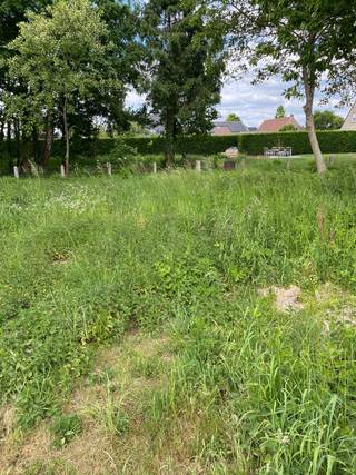 2.Bouwgronden te koop.Te koop 2 unieke en zeer rustig gelegen bouwgronden zonder bouwverplichting deze voor open bebouwing in groene omgeving te...