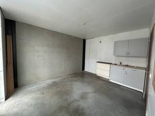 KMO-unit van 120m² te huur gelegen in het bedrijvenpark 'De Witte Molen' te Aarschot. Vlot bereikbaar, op de kruising van de Ring rond Aarschot,...