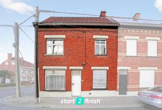 Algemeen bezoekmoment op zaterdag 6 december 2025 van 09u30-10u30 // Reservatie verplichtOntdek deze karaktervolle hoekwoning met tal van...