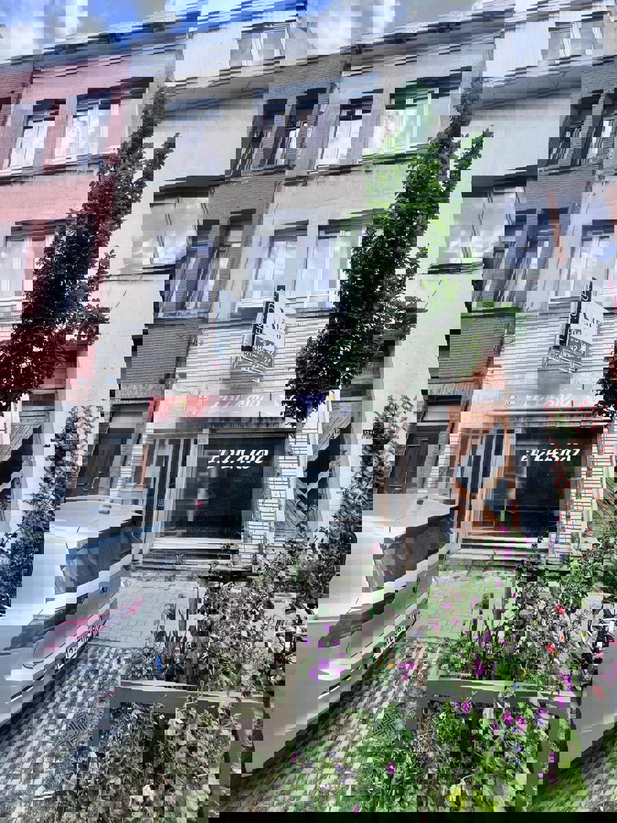 Handelshuis met 2 appartementen (vergunning mog 3app) - foto 1