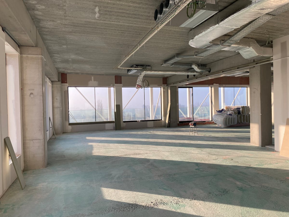 Nieuwbouw kantoorruimte van ca. 135 m² in R. Plaza Roeselare - foto 5