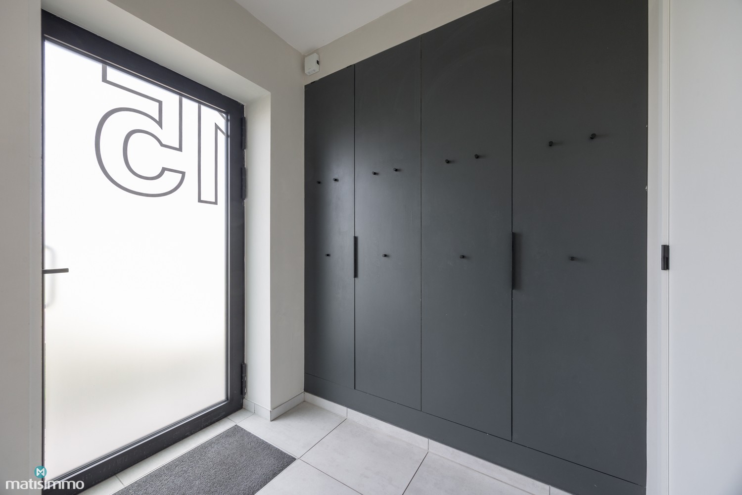 RECENTE ENERGIEZUINIGE WONING MET 2 SLAAPKAMERS, VERANDA EN TUIN TE MUNSTERBILZEN - foto 4