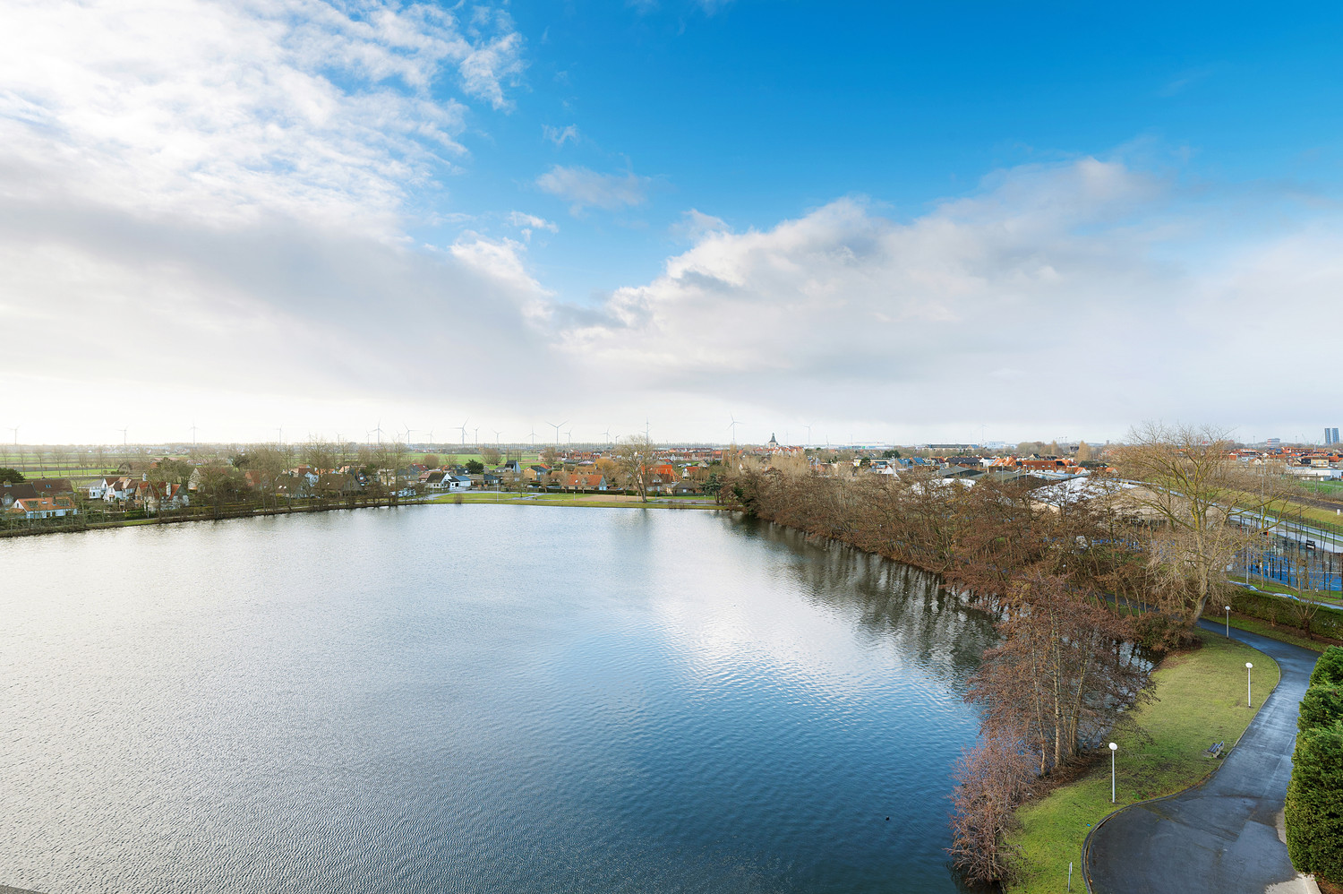 Zongericht ruim 2-slaapkamer appartement met prachtige zichten - foto 4