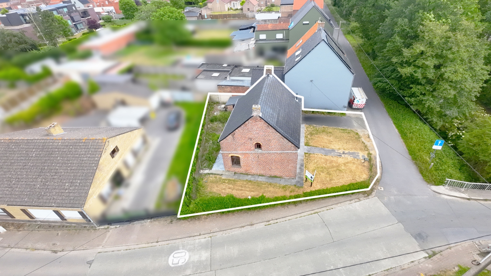 Pand met inpandige garage en heel veel potentieel zonder renovatieverplichting - foto 3