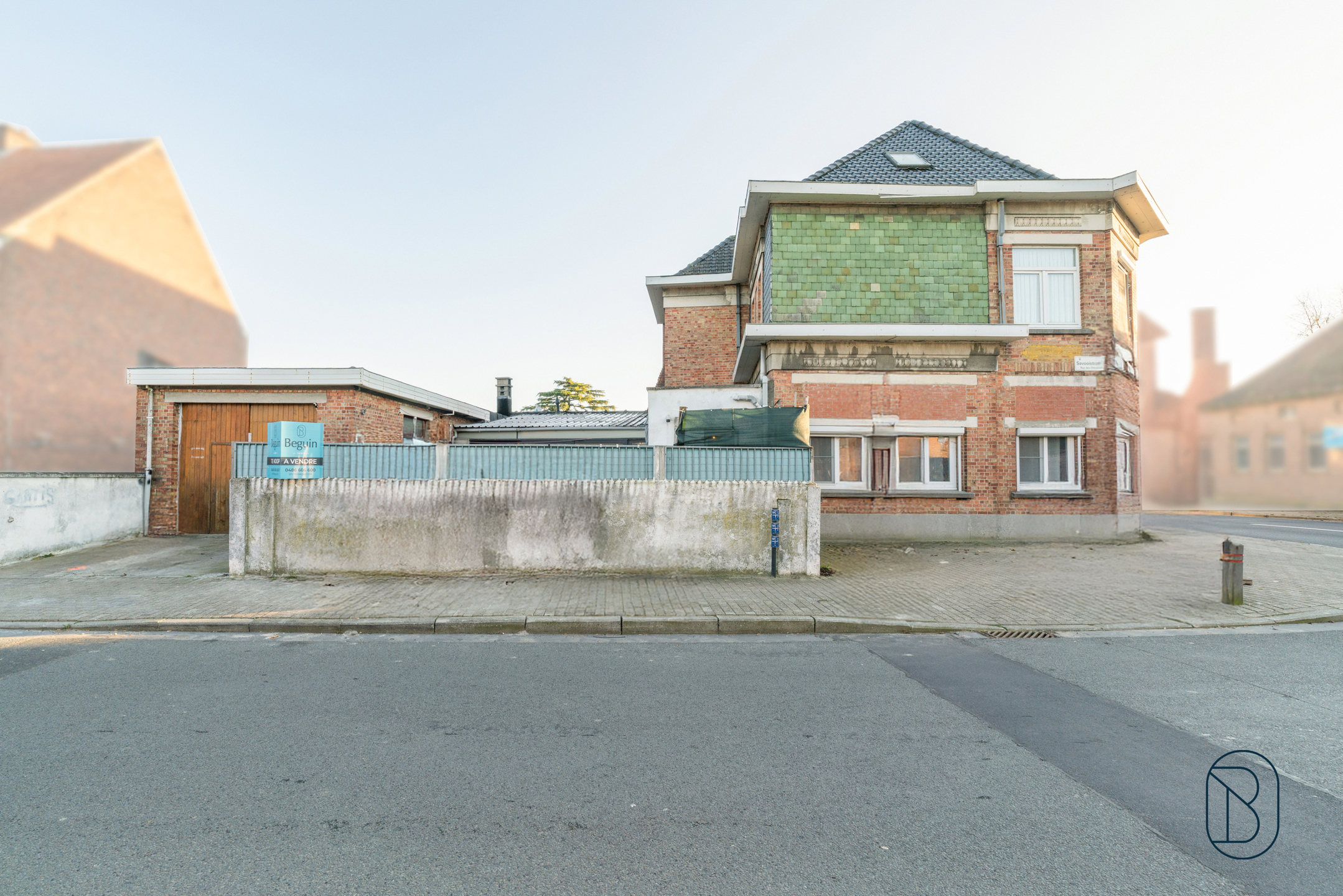 Instapklare woning met 5 slaapkamers en grote garage - foto 2