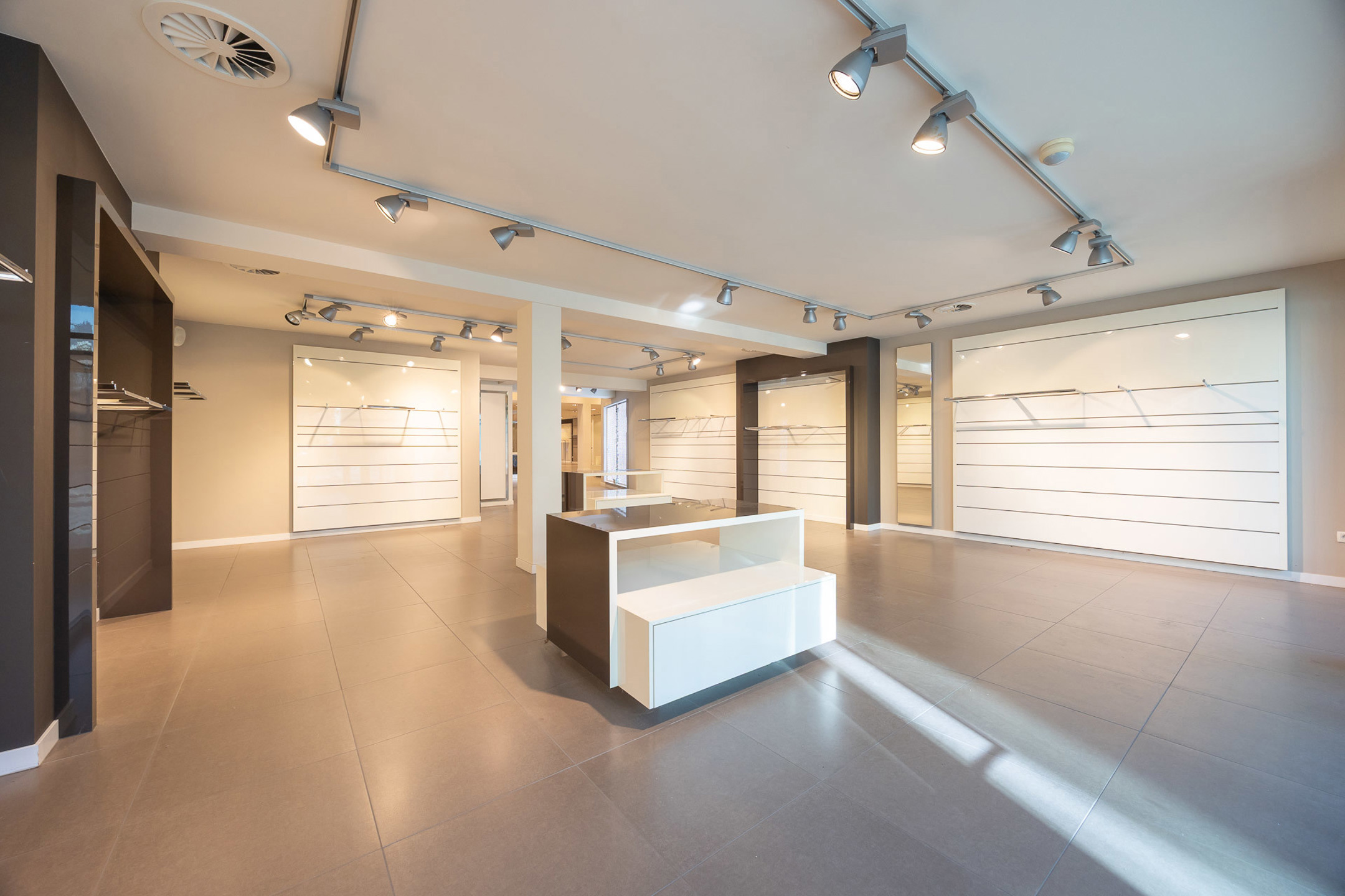 Prachtig handelspand in dé winkelstraat van Herentals - foto 4