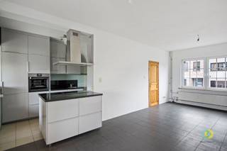 Bel-etage te huur in de rustige en aangename woonwijk van Kassei. Bij het binnenkomen van deze bel-etage komt u terecht in de inkomhal, die...