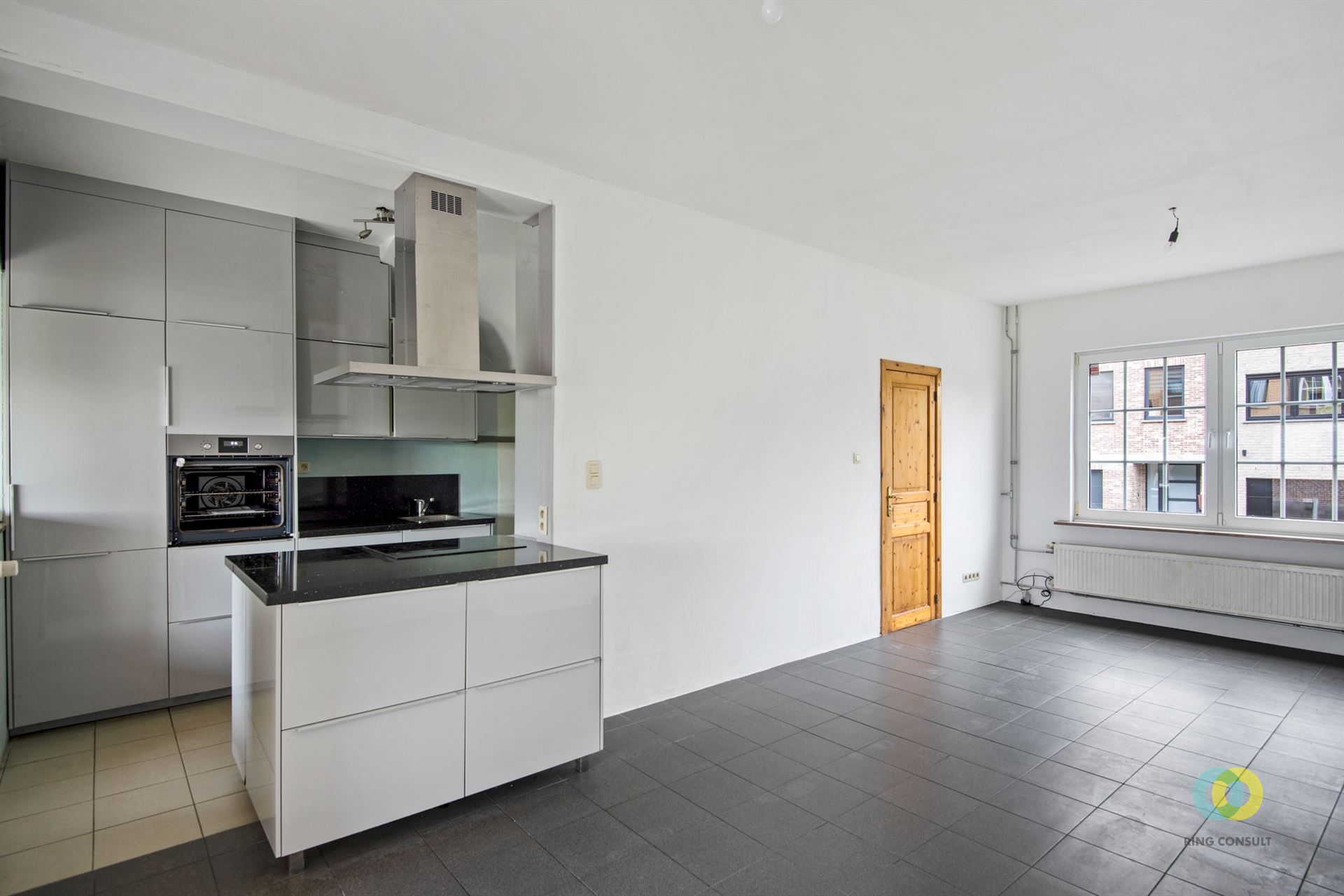 huis met tuin  - foto 2