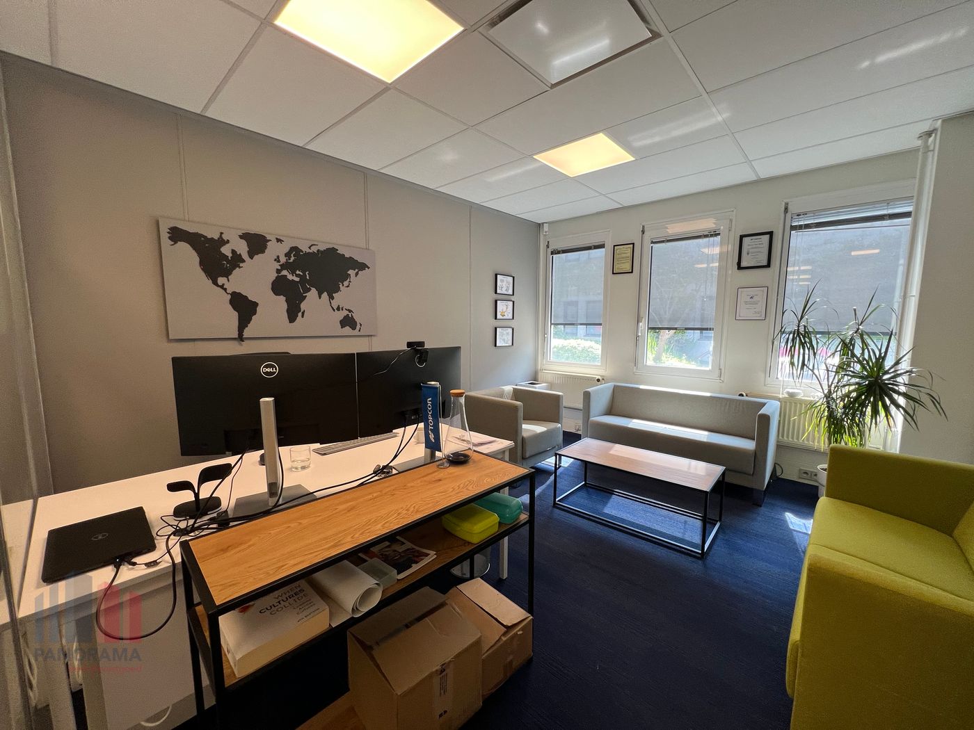 529 m² de bureaux avec 205 m² d'entrepôt et 10 places de parking à vendre, visibilité depuis l'avenue Pontbeek ! - photo 5