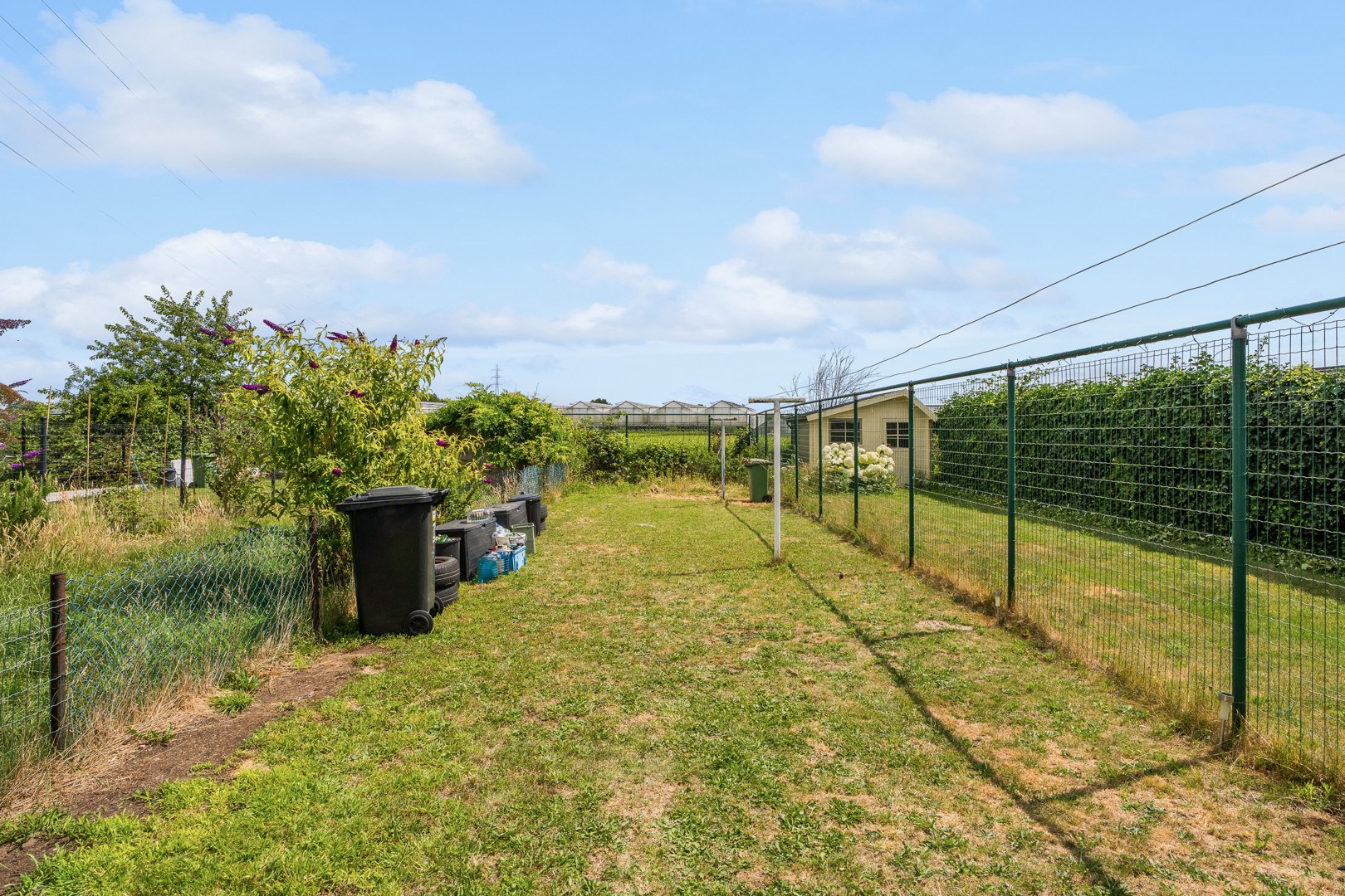 Gezinswoning met diepe, zonnige tuin in rustige omgeving - foto 2