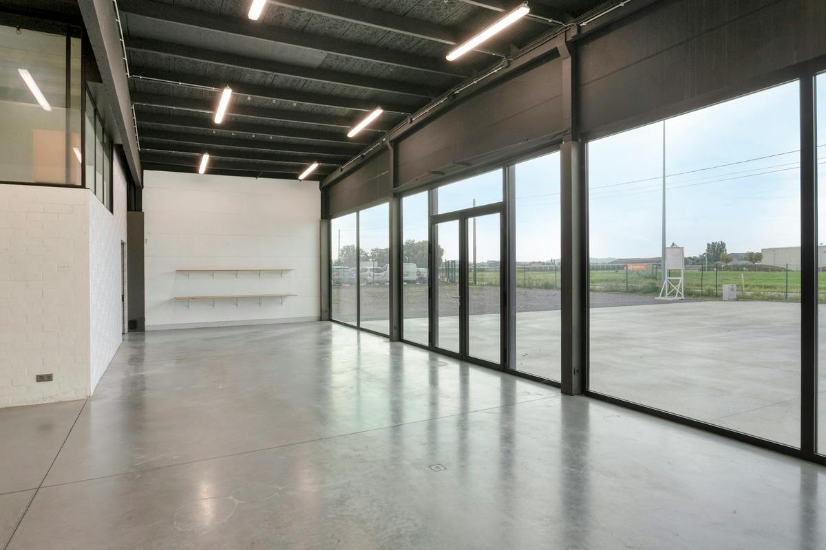 Bedrijfsgebouw te huur in Poperinge - foto 4