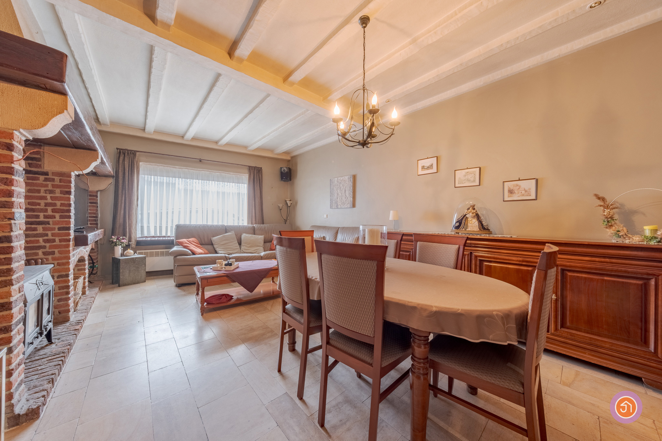 Zeer ruime en degelijke driegevelwoning met veel potentieel - foto 1