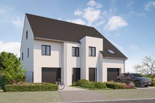 Rustig gelegen nieuwbouwwoning in Ruddervoorde (Neerstraat t.h.v. nr. 1), op korte afstand van het centrum en met vlotte verbindingen naar Brugge, Oostkamp en de E403.<br />Ideale combinatie van<strong> landelijke rust en uitstekende bereikbaarheid.</strong><br /><br /><strong>LOT 4 </strong>op een <strong>Zuid-West georiënteerd</strong> perceel van <strong>373 m</strong><sup><strong>2</strong> </sup>. Het betreft een moderne woning <strong>met twee bouwlagen met hellend dak,</strong> voorzien van <strong>inpandige garage, 4 slaapkamers</strong> en een <strong>aangename tuin.</strong><br /><br />Zonnepanelen en warmtepomp zijn inbegrepen in de prijs.<br /><strong>Zonder zorgen uitkijken naar je NIEUWE THUIS.</strong><br /><br /><strong>Indeling:</strong><br />Inkom met gastentoilet;<br />Leefruimte met open keuken;<br />Garage/berging;<br />Nachthal;<br />Apart toilet;<br />4 slaapkamers;<br />Badkamer met dubbele lavabo en douche; <br />Zolder.<br /><br /><strong>Troeven:</strong><br />Zonnige tuin;<br />Regenwaterput 5000 liter;<br />Vloerverwarming;<br />Warmtepomp;<br />Zonnepanelen;<br />Ventilatiesysteem D.<br /><br />De woning wordt afgewerkt conform het lastenboek. Als koper geniet u van <strong>ruime</strong> <strong>inspraak in de afwerking</strong>, zodat u de woning volledig naar uw smaak kunt personaliseren.<br /><br /><strong>Maak vrijblijvend een afspraak voor meer details!</strong>