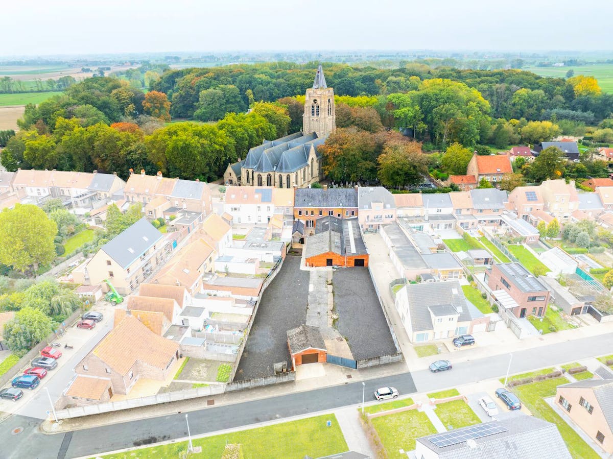 Uniek combinatiepand te koop in centrum Merkem op ca. 1885m² - foto 2