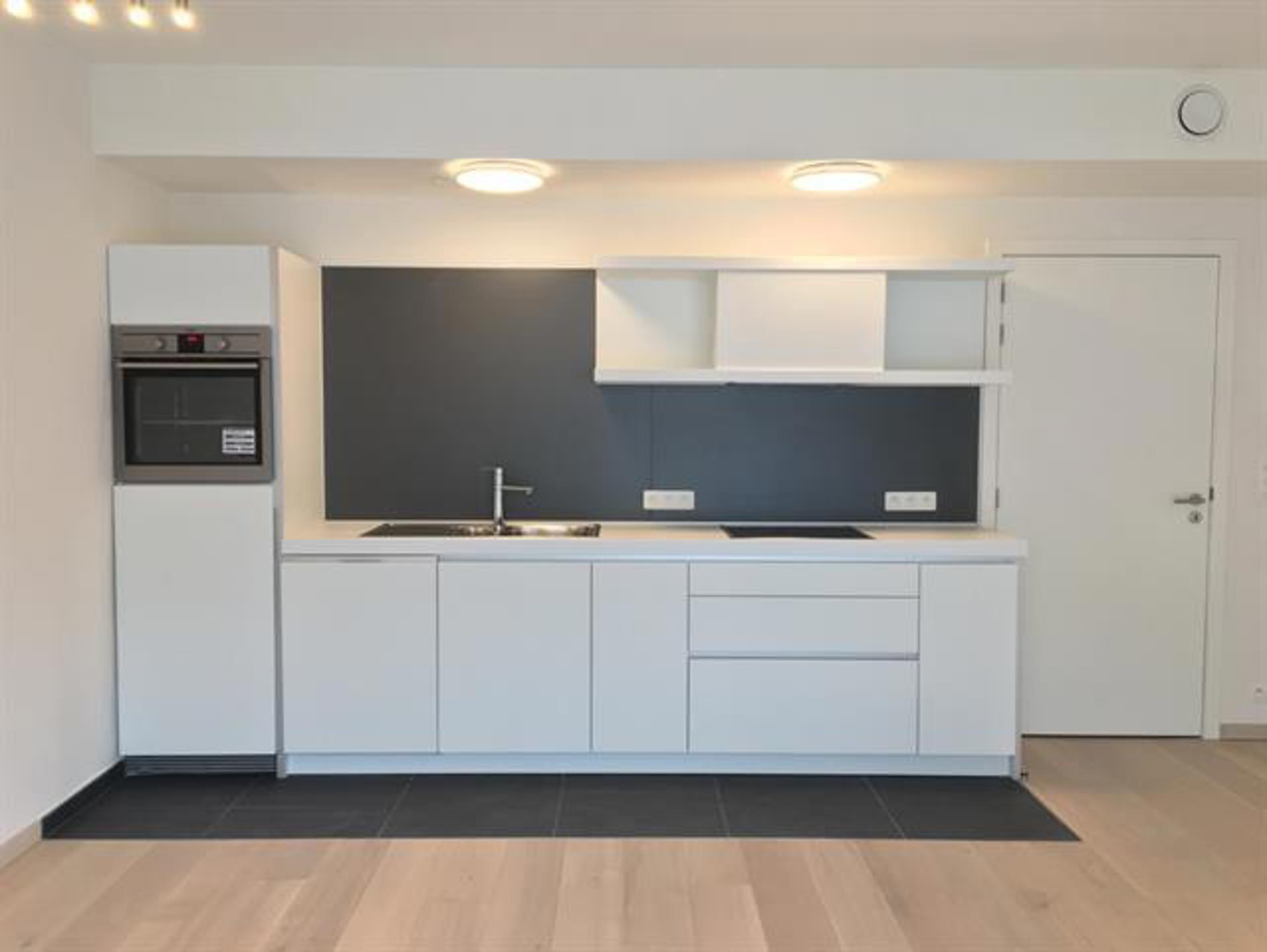 Mooi appartement met 1 slaapkamer + parkeerplaats en kelder - foto 3