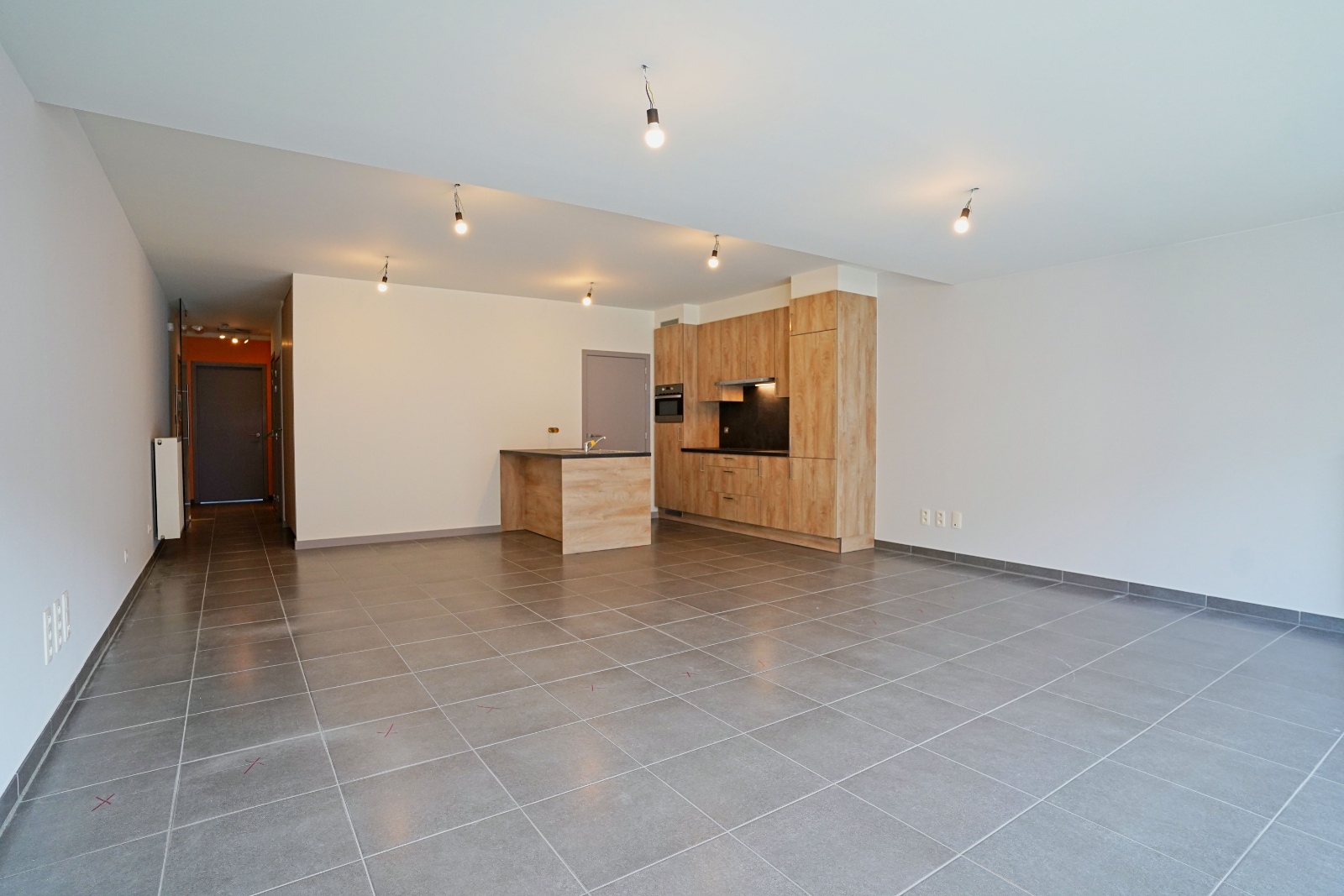 Ruim en lichtrijk appartement met 2 terrassen en parking in het centrum van Buggenhout - foto 5
