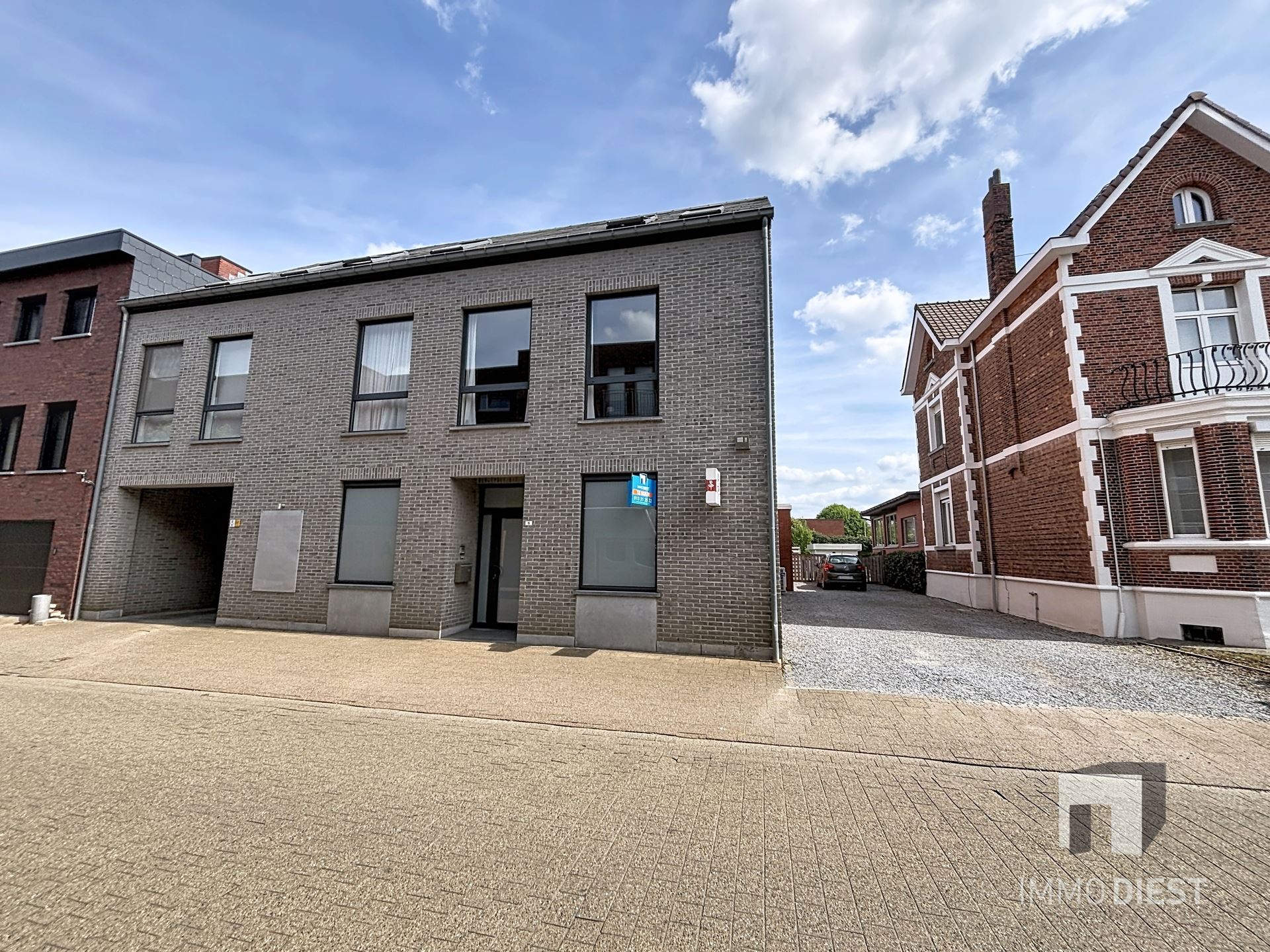 Commercial à louer à Tessenderlo - photo 2