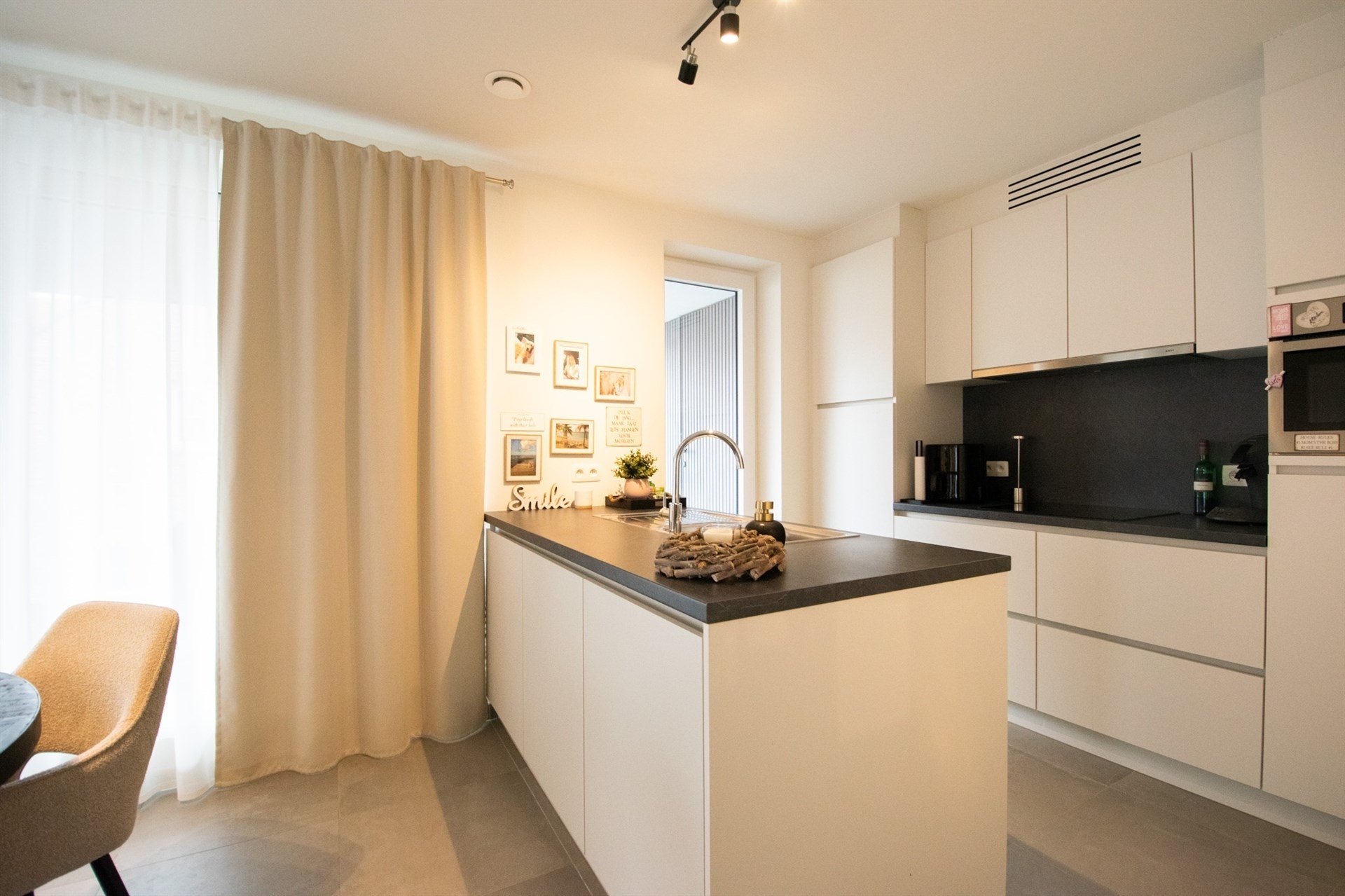 Uitstekend gelegen nieuwbouw BEN appartement in het centrum van Stekene.   - foto 3