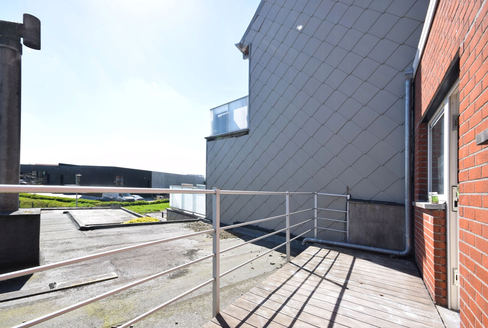 Gezellig duplexappartement te huur in het centrum van Lichtervelde, vlakbij het station - foto 4