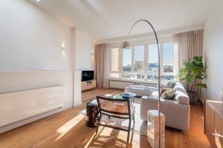 Dit bijzonder ruim en lichtrijk duplexappartement van ca 152 m² is gelegen in de Sint-Hubertusstraat, een gegeerde en aangename woonomgeving die...