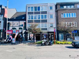 Welcome to this charming apartment in the vibrant heart of Dendermonde! This pleasant apartment enjoys an excellent central location, in the middle...