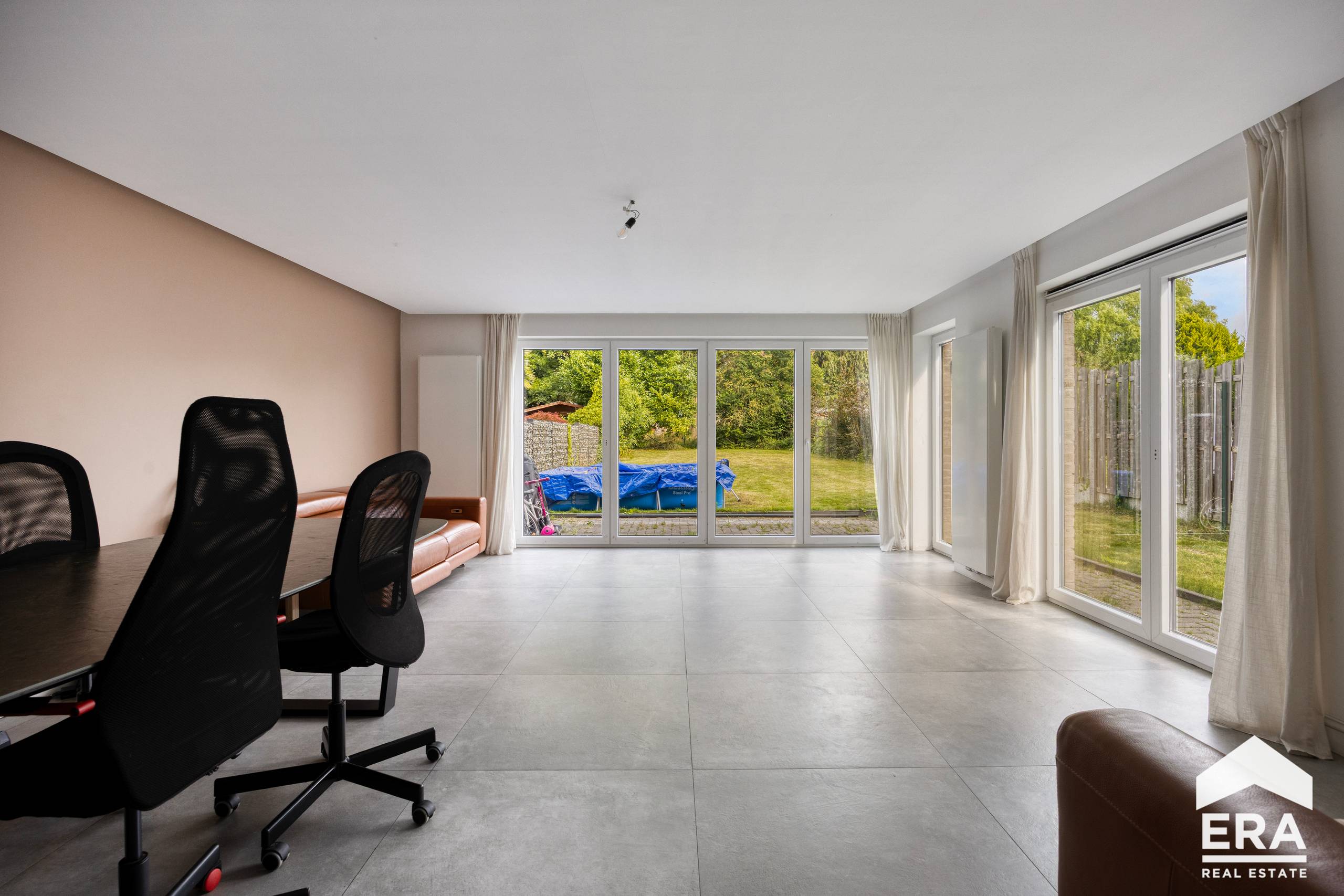 House for sale in Sint-Pieters-Leeuw with 6 bedrooms - photo 4