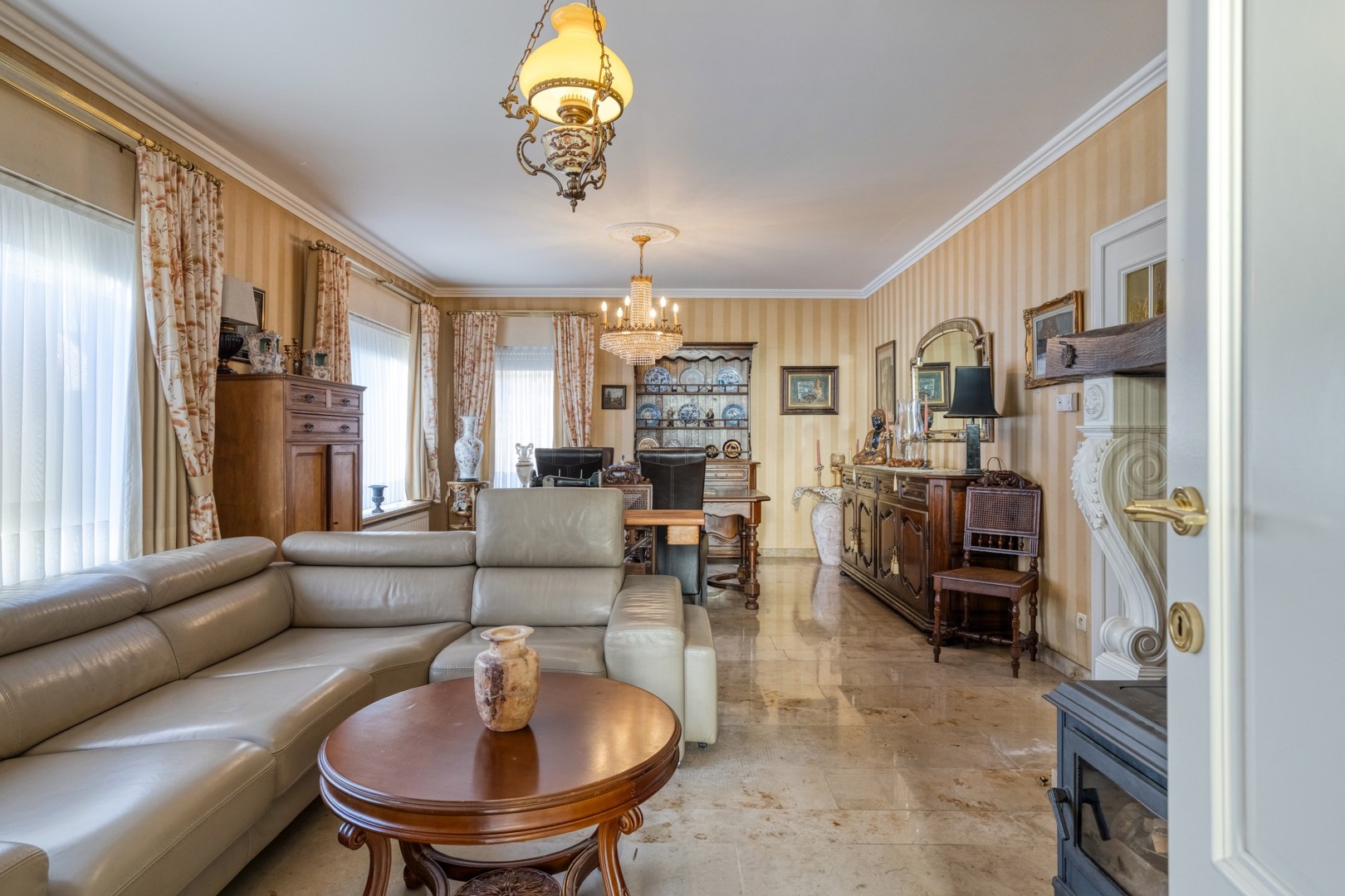 Te koop : Vrijstaande woning met veel ruimte, karakter en tal van mogelijkheden - foto 4