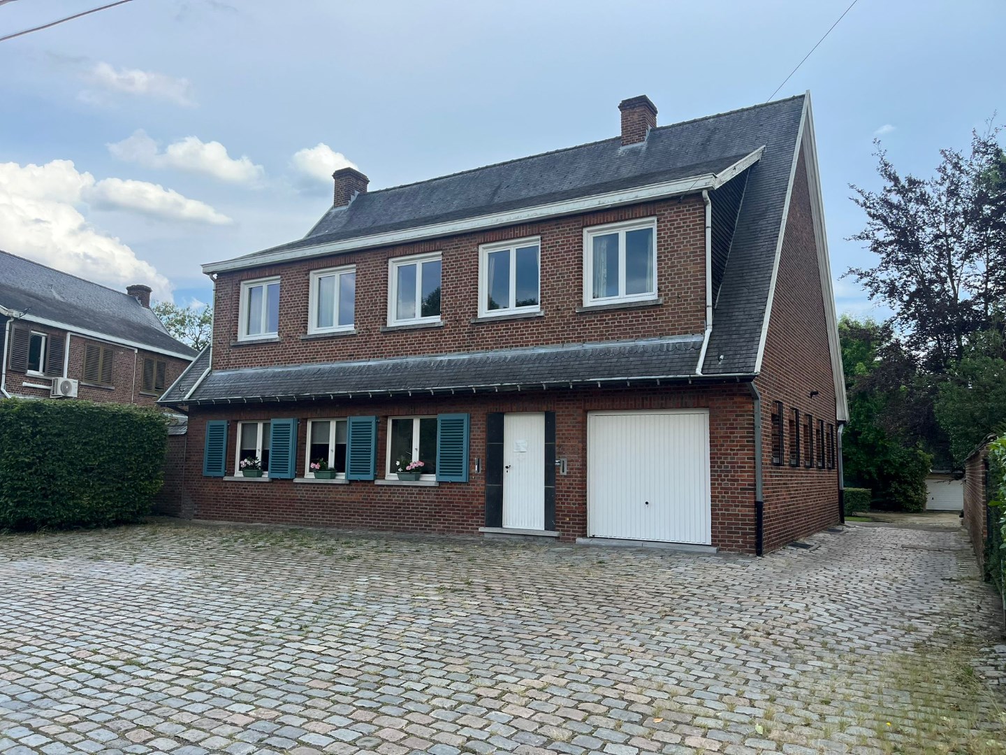 Centraal gelegen kantoorruimte van ca. 132 m² in Mol ! - foto 1