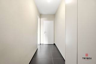 Deze verzorgde en energiezuinige woning (EPC B) is rustig gelegen nabij het centrum van Westrozebeke.Op het gelijkvloers vindt u een inkomhal met...