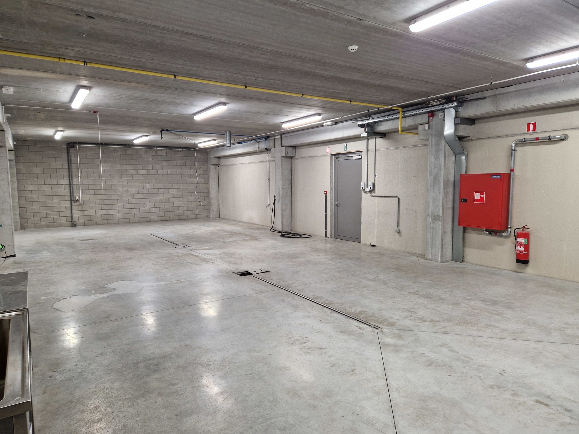 Magazijn 650m² te huur - foto 4