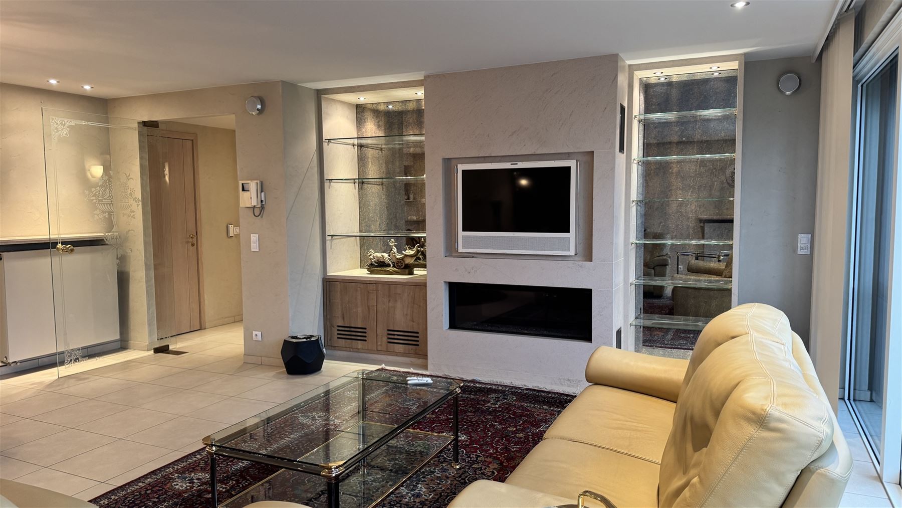 Ruim luxe-appartement met zonnig terras - foto 4