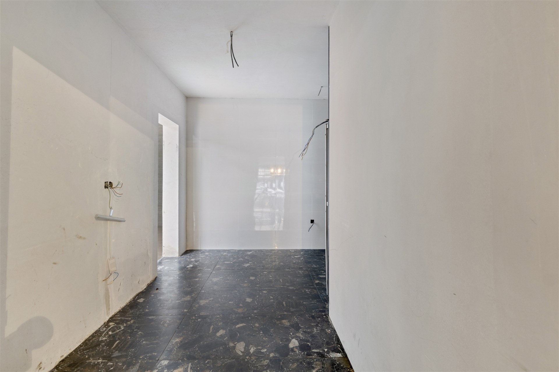 Gerenoveerd handelshuis met 4 tot 6 slaapkamers en zonnige tuin. - foto 5