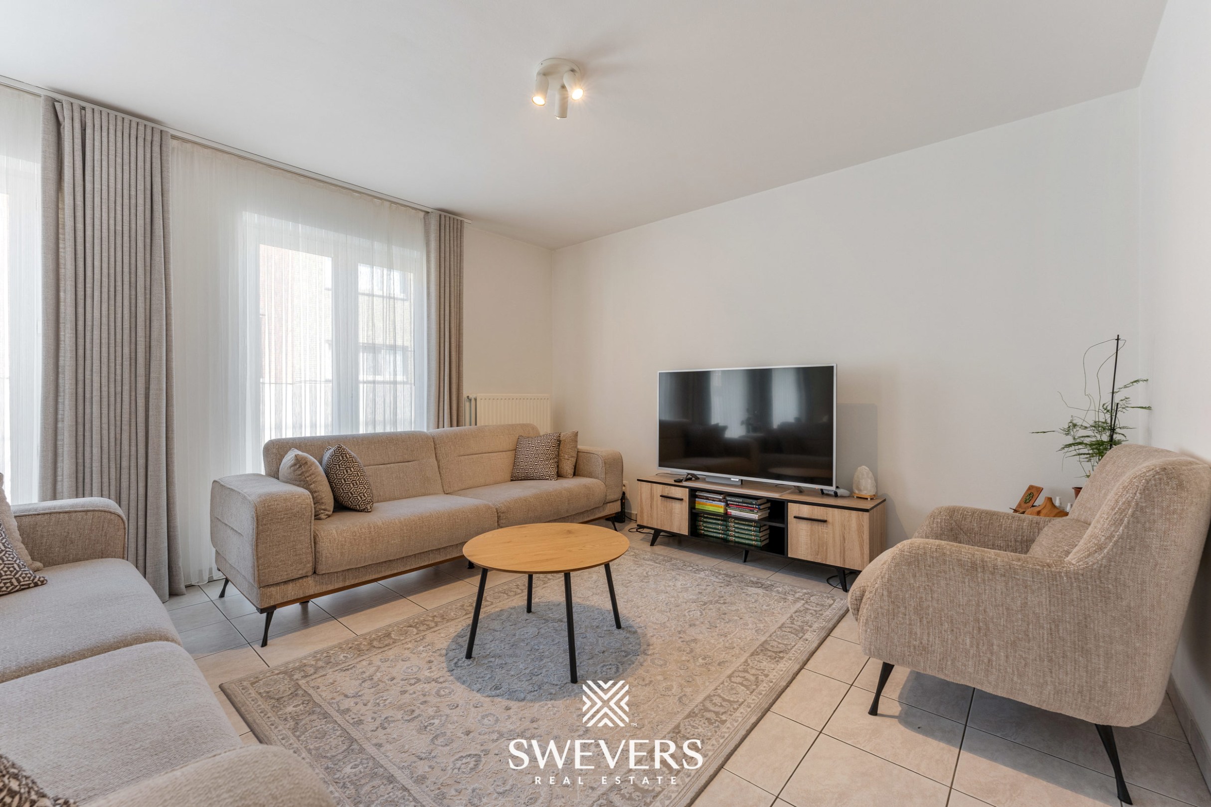 Gerenoveerd 2-slaapkamerappartement met ZW-terras vlak bij Hasselt centrum - foto 2