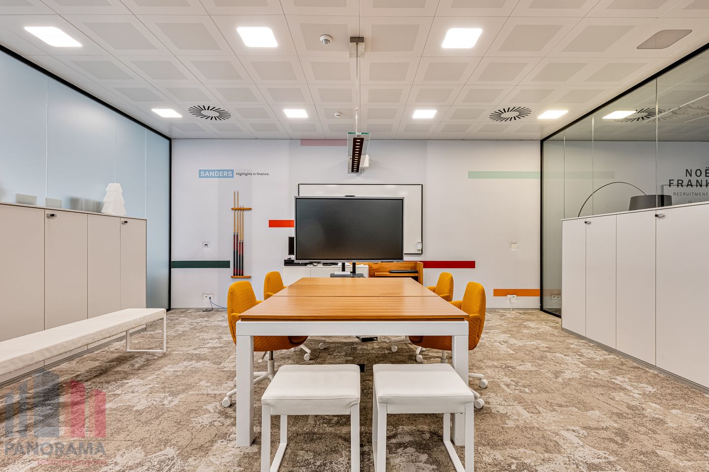 Uitzonderlijk goed gelegen instapklare kantoorruimte met parking - foto 3