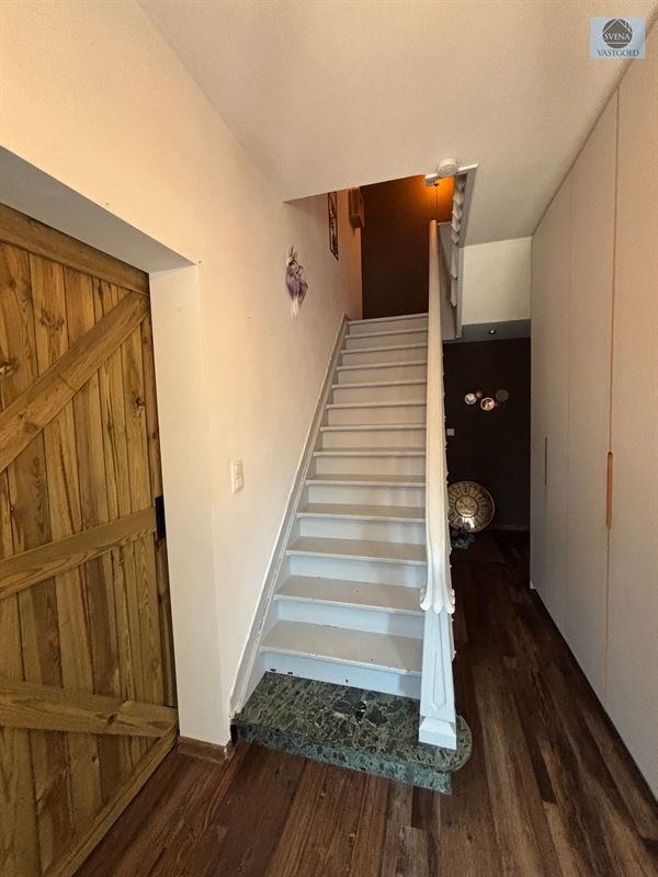 GERENOVEERDE WONING MET 3 SLAAPKAMERS - foto 3