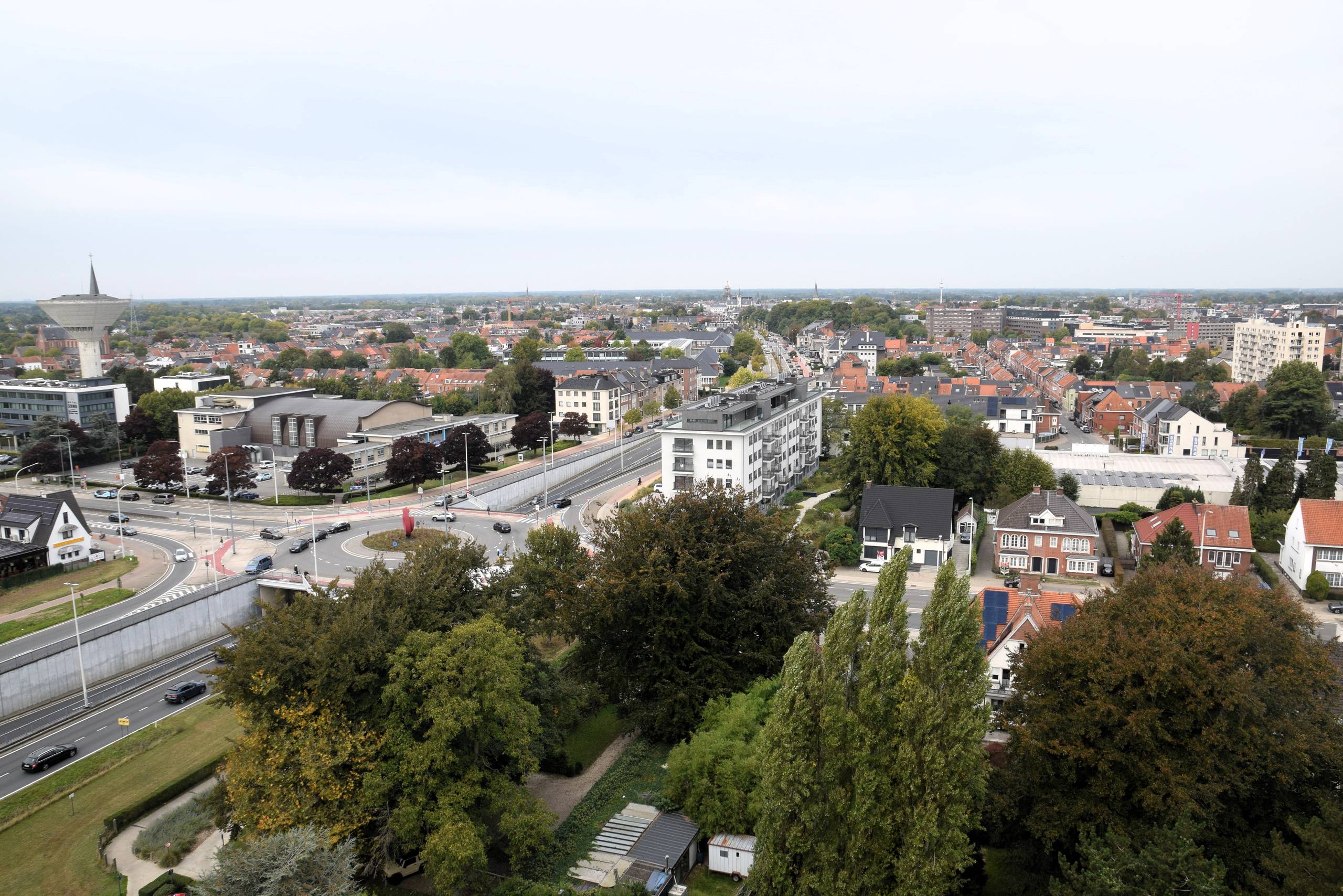Appartement te koop in Sint-Niklaas met 3 slaapkamers - foto 2