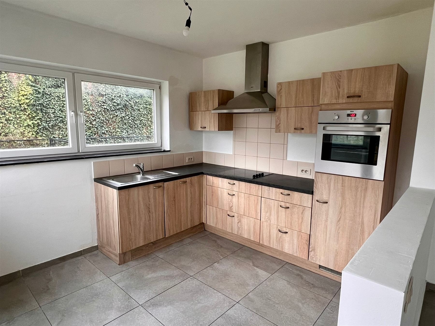 Comfortabele en verrassend ruime woning aan de stadsrand - foto 3