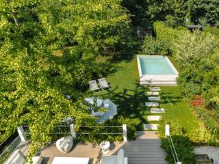 Ideally located in the Prince d'Orange district, away from prying eyes, this fully renovated villa offers a gross floor area of approximately 297...