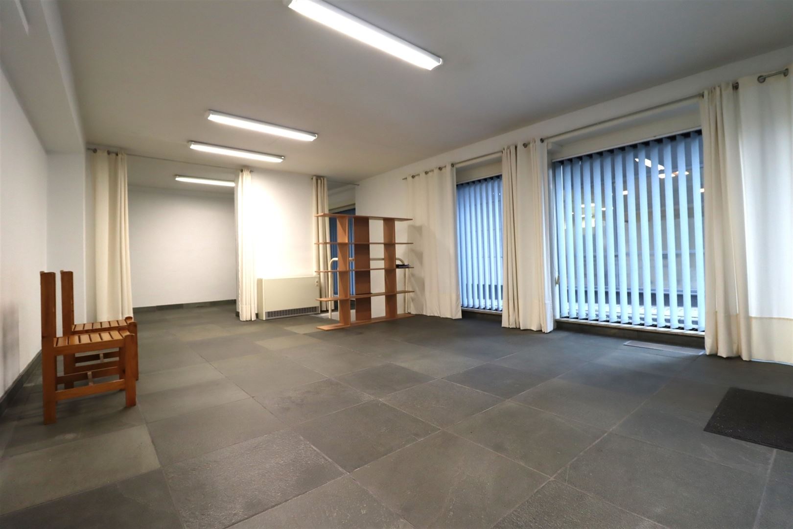 Commercial for rent in Kortrijk - photo 3